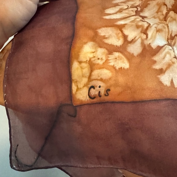 Scarf with Duck perhaps Silkscreen Marked Cis 36” Square Muted Shades of Brown - Picture 3 of 4